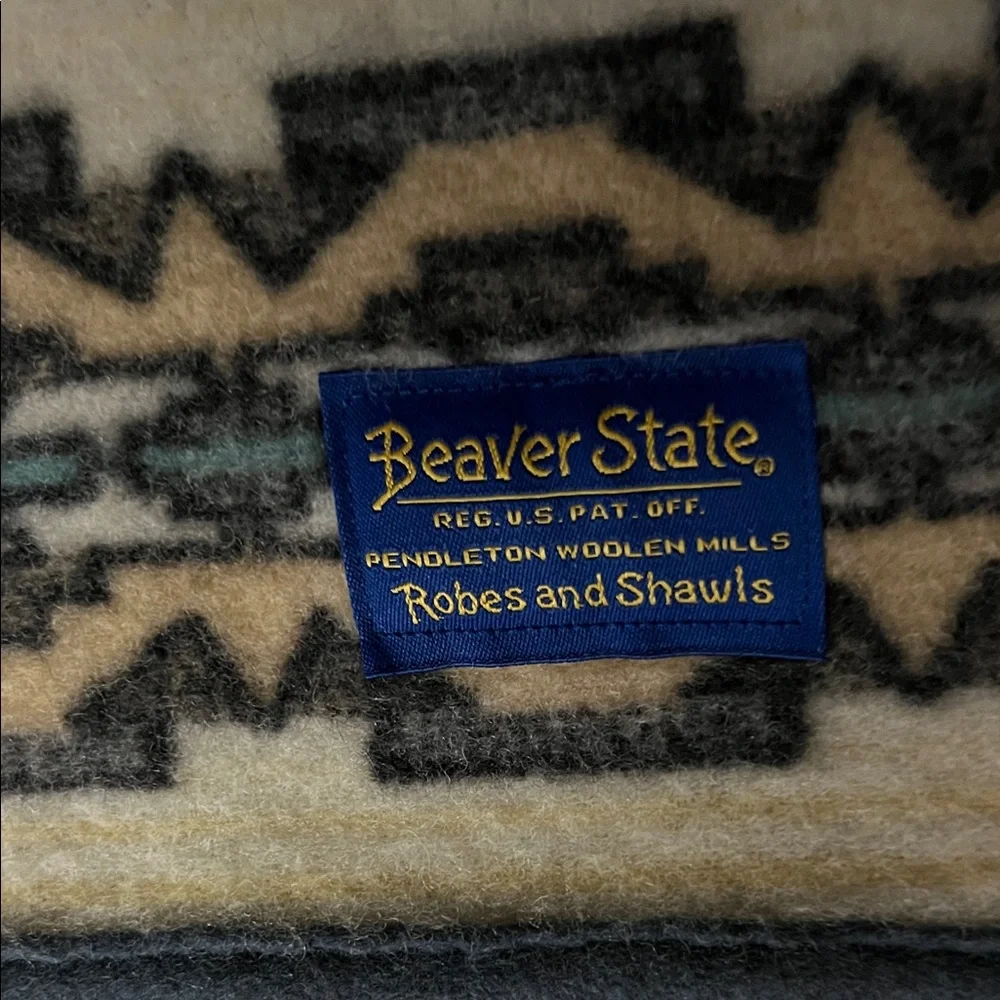 Pendleton Dreamcatcher Design Baby’s Blanket. - Picture 2 of 13